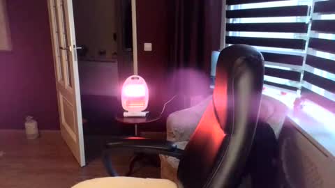 Loebet online show from November 16, 2025, 3:39 pm