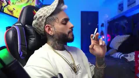 Snapshot of logan_hugh8 chatting on February 3, 2026, 6:40 am logan_hugh8 online show from February 3, 2026, 6:40 am