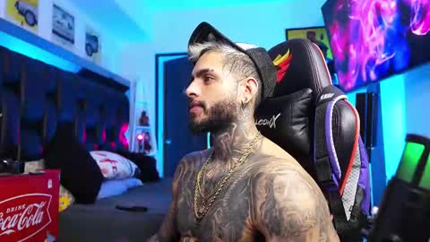 Snapshot of logan_hugh8 chatting on March 2, 2026, 5:08 am logan_hugh8 online show from March 2, 2026, 5:08 am