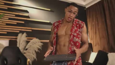 logan_varela online show from January 26, 2025, 2:19 pm