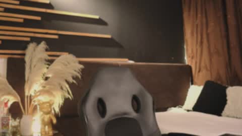 logan_varela online show from January 29, 2025, 3:33 am