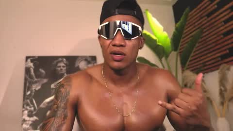 logan_varela online show from February 5, 2025, 7:18 am