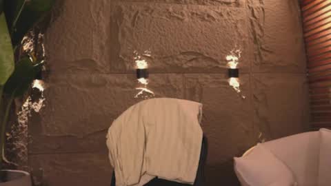 logan_varela online show from March 6, 2025, 8:08 am