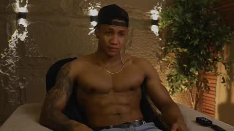 logan_varela online show from November 22, 2025, 8:35 am