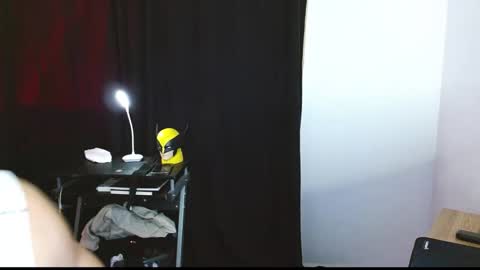 Snapshot of loganandrwz chatting on February 3, 2026, 11:54 pm Loganandrwz online show from February 3, 2026, 11:54 pm