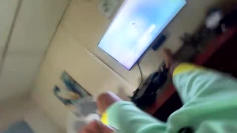 logandaimond online show from December 14, 2025, 4:56 pm