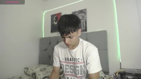 loganjhonson19 online show from January 6, 2026, 2:04 am