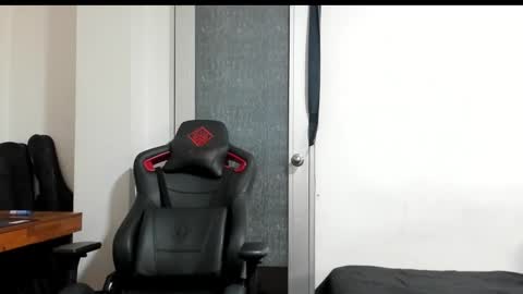 Logan online show from September 17, 2025, 7:54 am