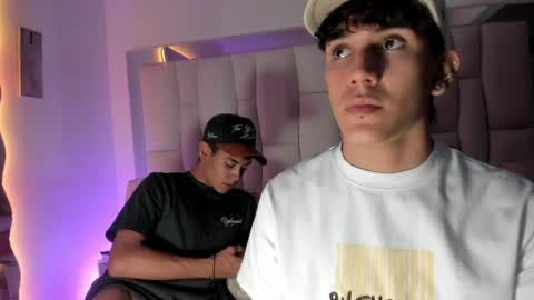 logantwink18 online show from March 27, 2026, 2:28 am