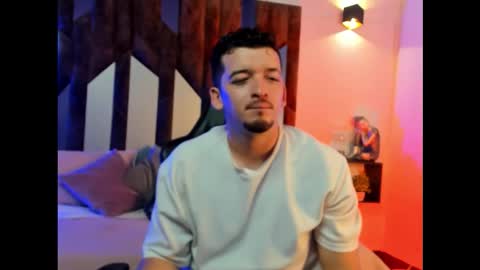 Snapshot of loganwolfjs chatting on March 3, 2026, 4:29 am Logan Wolf online show from March 3, 2026, 4:29 am