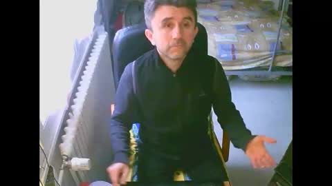 lokoum39 online show from December 4, 2025, 1:20 pm