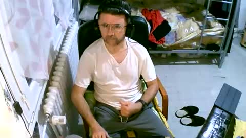 lokoum39 online show from December 22, 2025, 6:38 pm