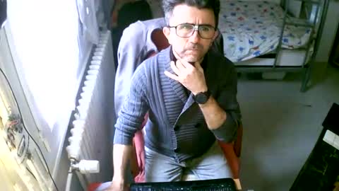 lokoum39 online show from February 16, 2026, 12:01 pm