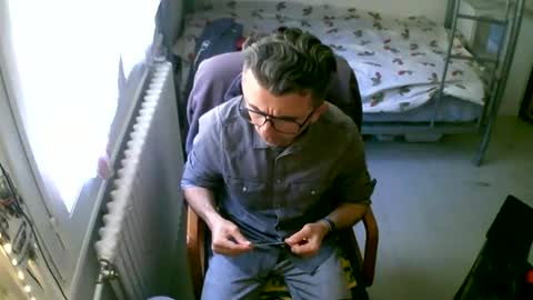 lokoum39 online show from April 20, 2026, 11:35 am