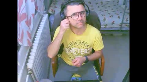 lokoum39 online show from April 25, 2026, 9:12 pm