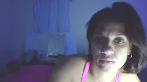 Lola online show from October 13, 2025, 9:53 am