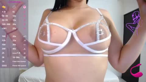 Snapshot of lola_calypso chatting on June 8, 2026, 1:28 am Lola Calypso online show from June 8, 2026, 1:28 am
