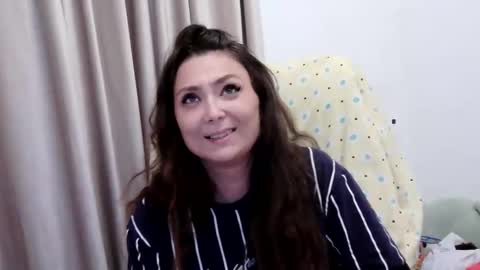lola online show from June 10, 2026, 5:23 pm