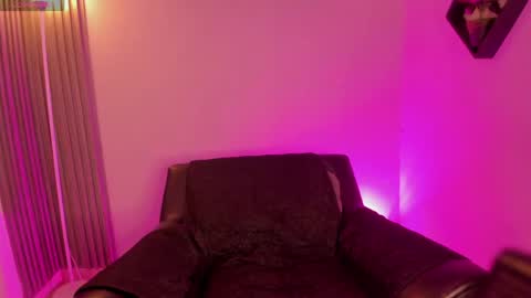 Snapshot of lola_doll7 chatting on June 2, 2026, 1:02 pm marxi love online show from June 2, 2026, 1:02 pm