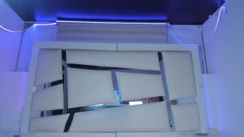 lola_js online show from May 7, 2026, 12:16 am