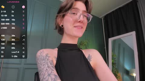 Snapshot of lola_missy chatting on January 26, 2025, 5:45 am Lola online show from January 26, 2025, 5:45 am