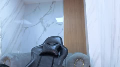 Snapshot of lola_roses_tf chatting on May 16, 2026, 7:45 pm Lola online show from May 16, 2026, 7:45 pm
