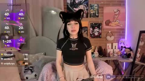 Snapshot of lolaa_bunnyy chatting on January 14, 2025, 6:34 am Lola Bunny online show from January 14, 2025, 6:34 am
