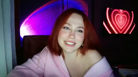 LolaaMint  online show from April 19, 2026, 6:10 pm