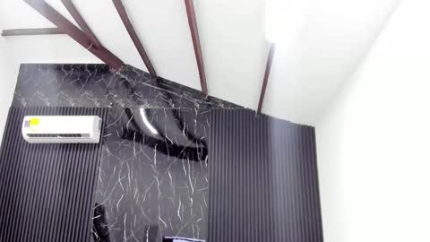 Lola Angel online show from November 21, 2025, 7:45 pm