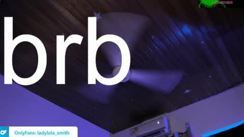 lolaasmith_21 online show from December 12, 2024, 1:32 am