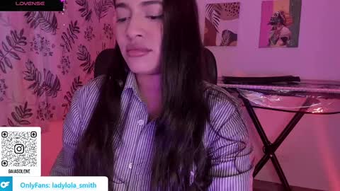 lolaasmith_21 online show from March 8, 2025, 7:27 am