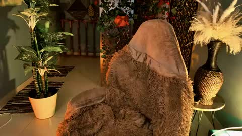 Snapshot of lolaasmus chatting on March 28, 2026, 4:50 pm I consider myself the god Loki but life just calls me LOL online show from March 28, 2026, 4:50 pm