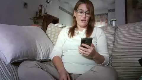 LOLA HUESO y ERIC online show from November 5, 2025, 9:20 am