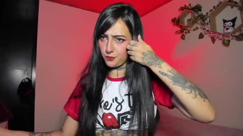 Lola online show from February 15, 2026, 3:36 am