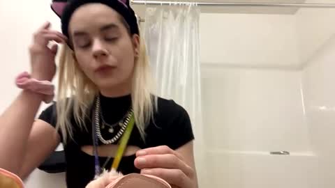 Snapshot of lolalixx6969 chatting on January 12, 2025, 12:39 am Lola Lixx online show from January 12, 2025, 12:39 am