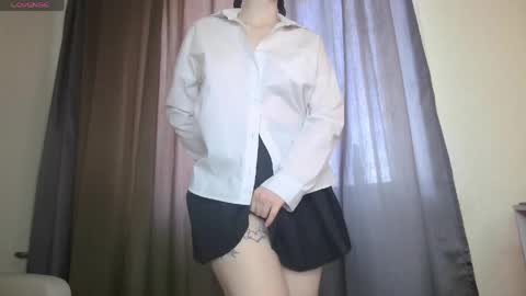 Lola online show from April 23, 2026, 6:36 am