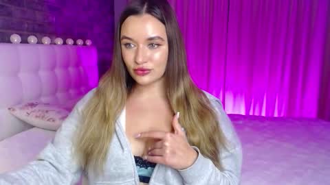 Victoria online show from February 3, 2026, 5:29 pm