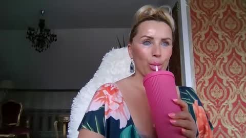 Roxy online show from March 11, 2025, 12:39 pm