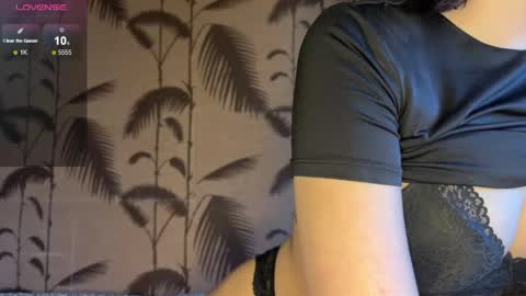 lola online show from May 25, 2026, 2:23 pm