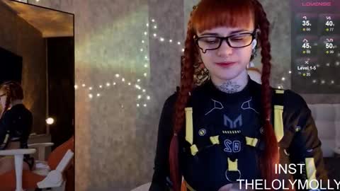 Molli online show from January 12, 2026, 9:47 am