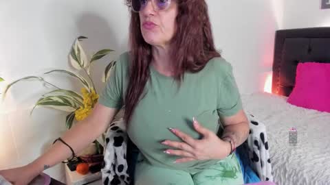 Jennifer  online show from February 2, 2026, 2:49 pm