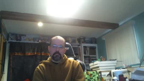 longandcut99 online show from March 16, 2026, 4:44 pm