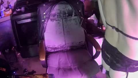 Snapshot of longbeachcd69 chatting on October 9, 2025, 8:12 am longbeachcd69 online show from October 9, 2025, 8:12 am