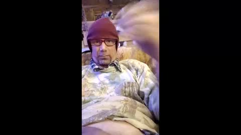 longdonglouie47 online show from March 3, 2026, 9:04 am