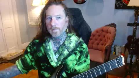 longhair online show from December 2, 2025, 4:02 pm