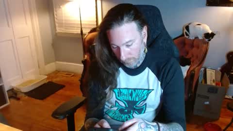 longhair online show from December 5, 2025, 1:25 am