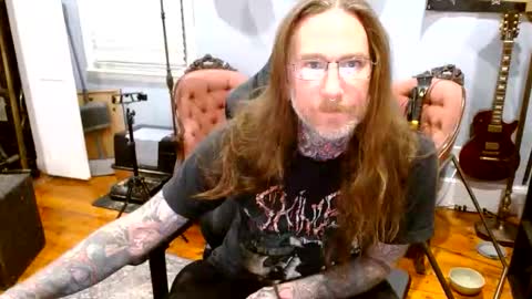 longhair online show from June 11, 2026, 2:22 am