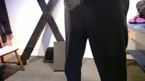 longleanguy online show from January 21, 2025, 9:04 pm