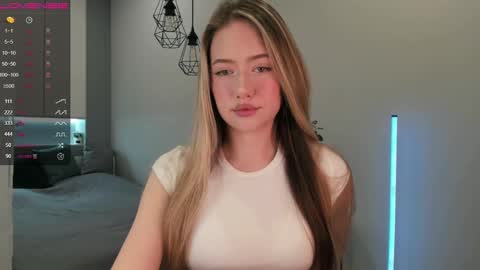 Snapshot of longoriaeva chatting on February 14, 2025, 3:47 pm Eva online show from February 14, 2025, 3:47 pm