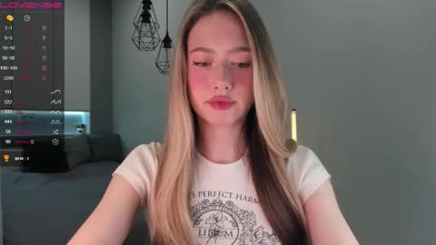 Snapshot of longoriaeva chatting on January 12, 2026, 3:06 pm Eva online show from January 12, 2026, 3:06 pm